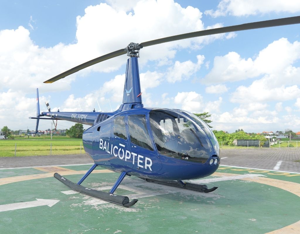 Bali: Scenic Helicopter Flight Over Coastline & Landmarks