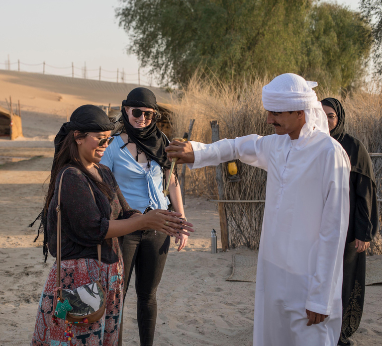 Dubai: Half-Day Camel Trekking with Al Marmoom Breakfast