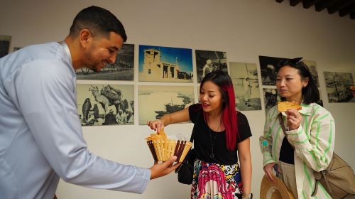 Old Dubai: Premium Guided Tour with Street Food & Abra Ride