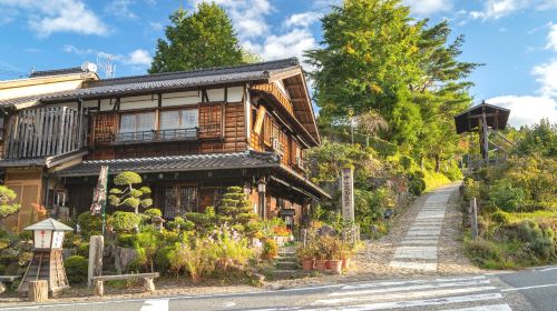 From Nagoya – Inuyama Castle + Magome-juku + Tsumago-juku – 1-day tour of Edo time capsule