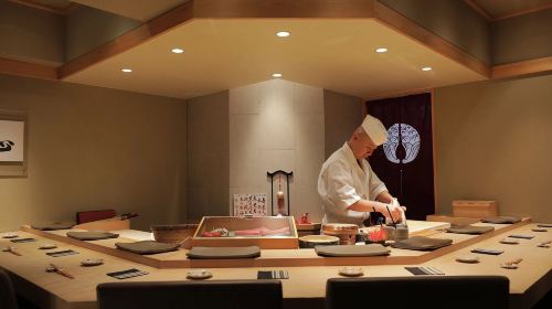Sushi Omakase in Tokyo | Sushi Kokoro | Heartfelt Craft & Wabi-Sabi Karatsu Ware