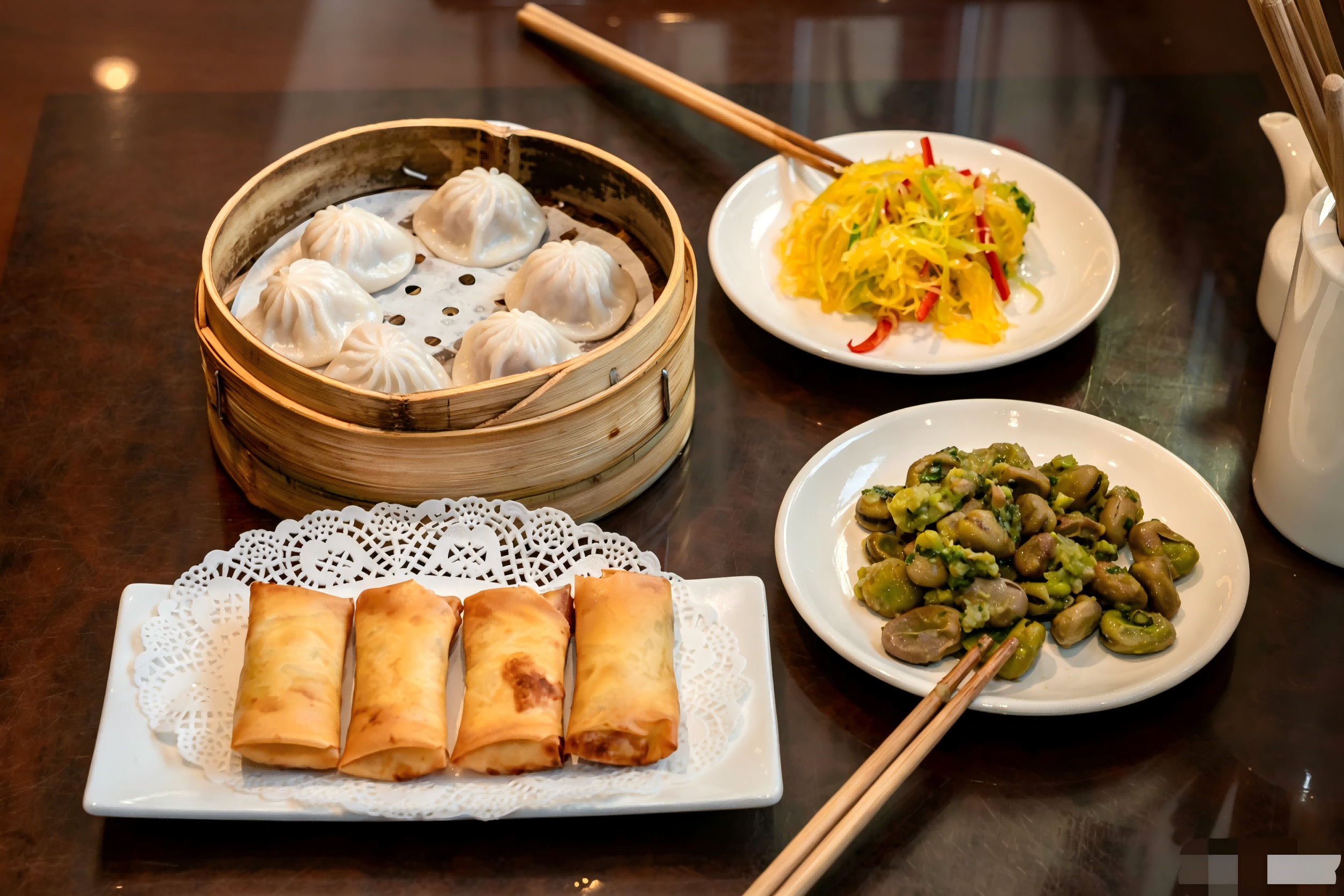 Small Group: Shanghai Flavors and Culture Tour with 10 tastings