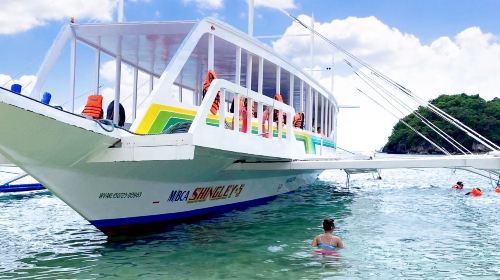 Boracay Island Hopping Day Tour: Snorkeling, Beaches & Seafood BBQ Day Tours