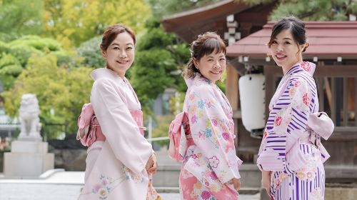 Kyoto Travel Photography[Local professional photographer for 1-hour photo shoot · Photos delivered within 7 days · Over 100 raw photos included]
