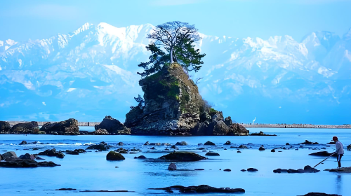 Private Charter Day Tour: Amaharashi Coast, Noto Peninsula & Glass Art Museum from Nagoya