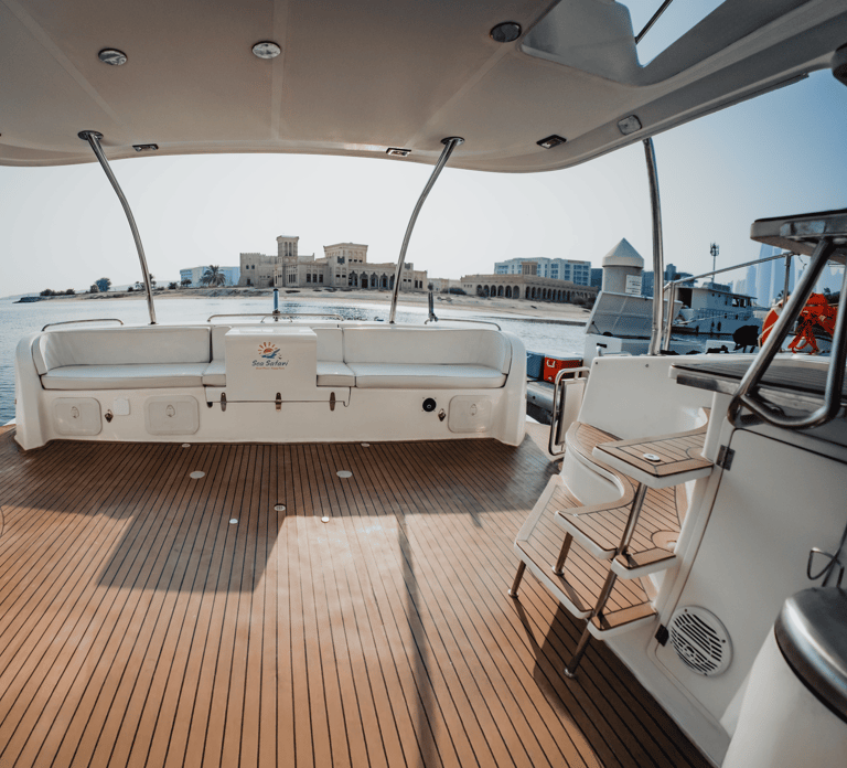 Abu Dhabi Catamaran Cruise: 2hr trip