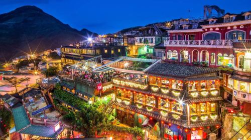 Jiufen Old Street + Shifen Old Street + Shifen Waterfall 1-day tour [Depart from Taipei | Guaranteed departure] Day Tours