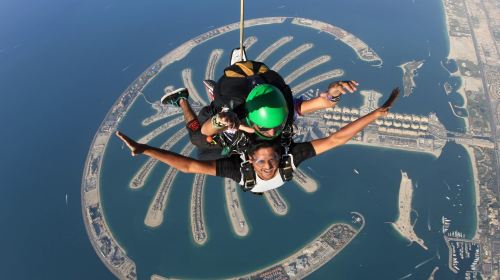 Skydiving Experience in Dubai 97938