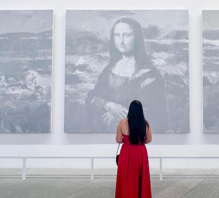 Dubai: Sheikh Zayed Mosque, Zayed Museum & Louvre Tour