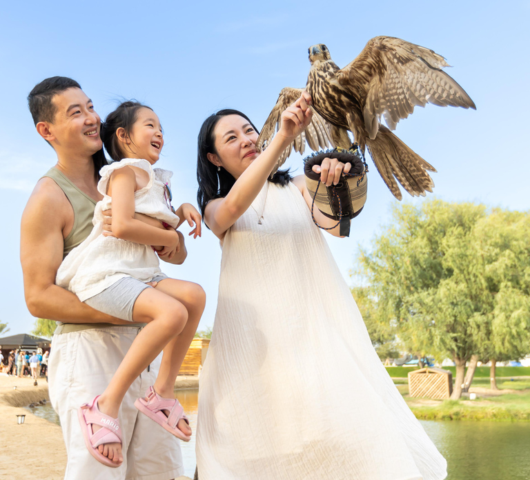 Dubai: Half-Day Camel Trekking with Al Marmoom Breakfast