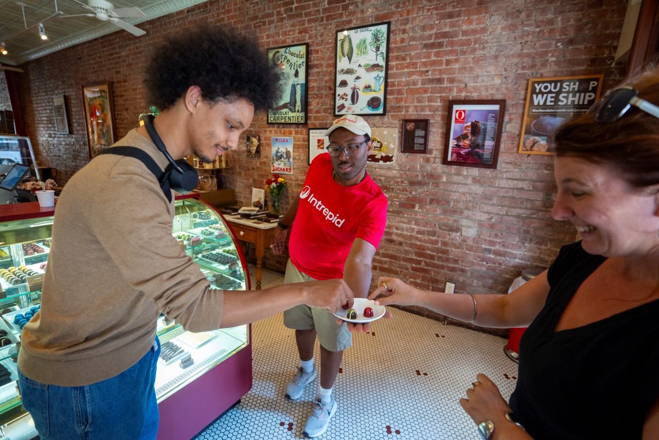 New York Neighbourhood Eats Tour: Brownstone Brooklyn Experience