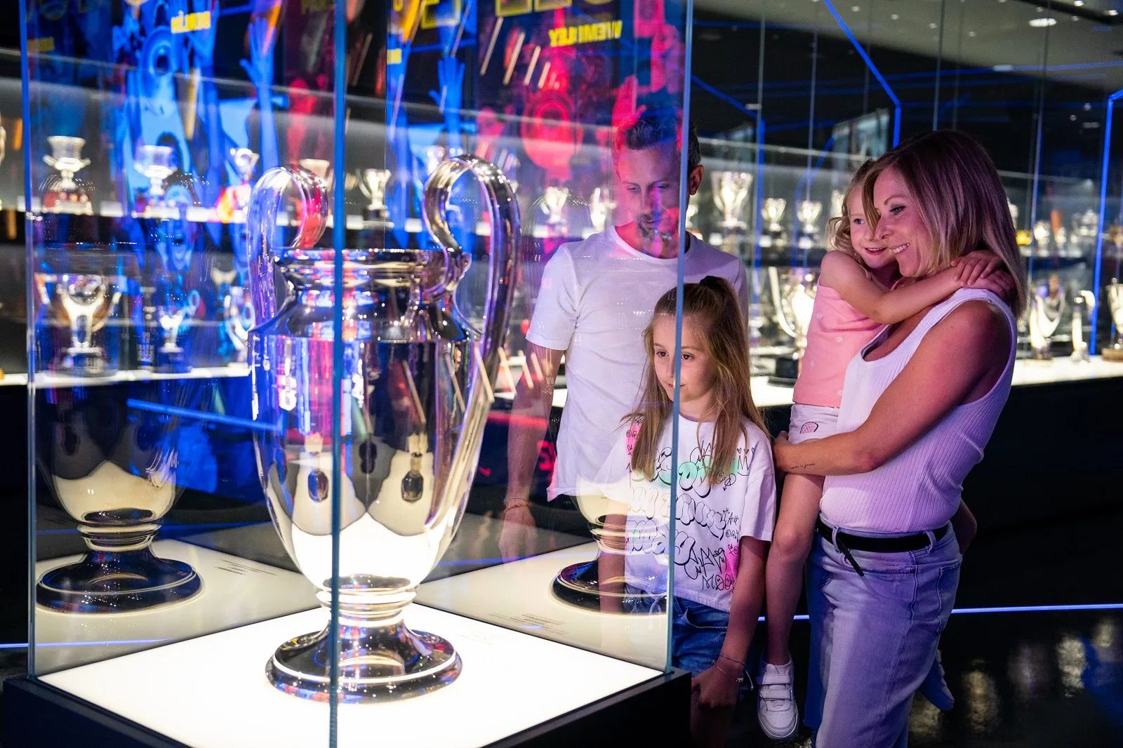 Skip the line: F.C. Barcelona Fans: Immersive Tour