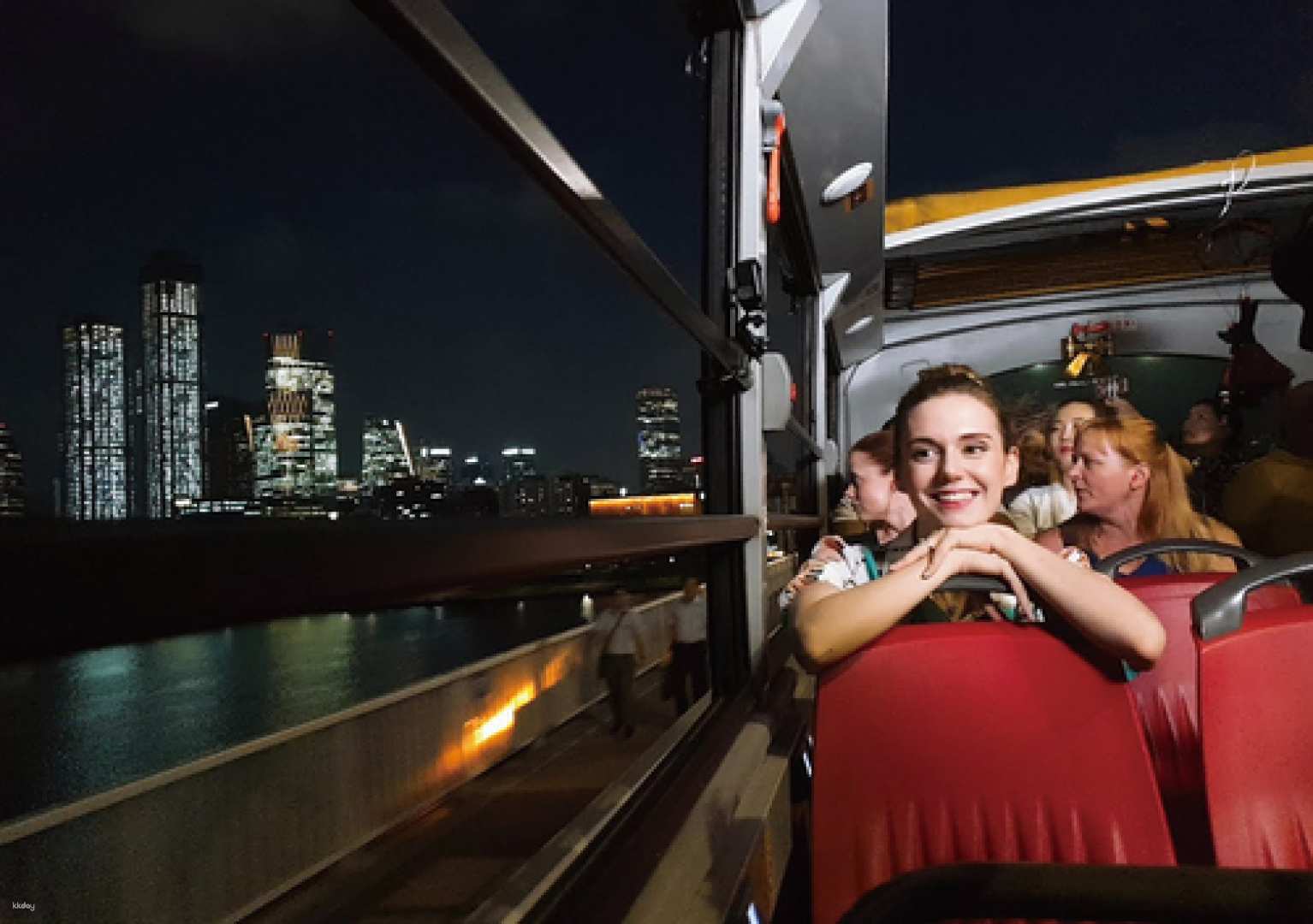 Experience London skyline 1