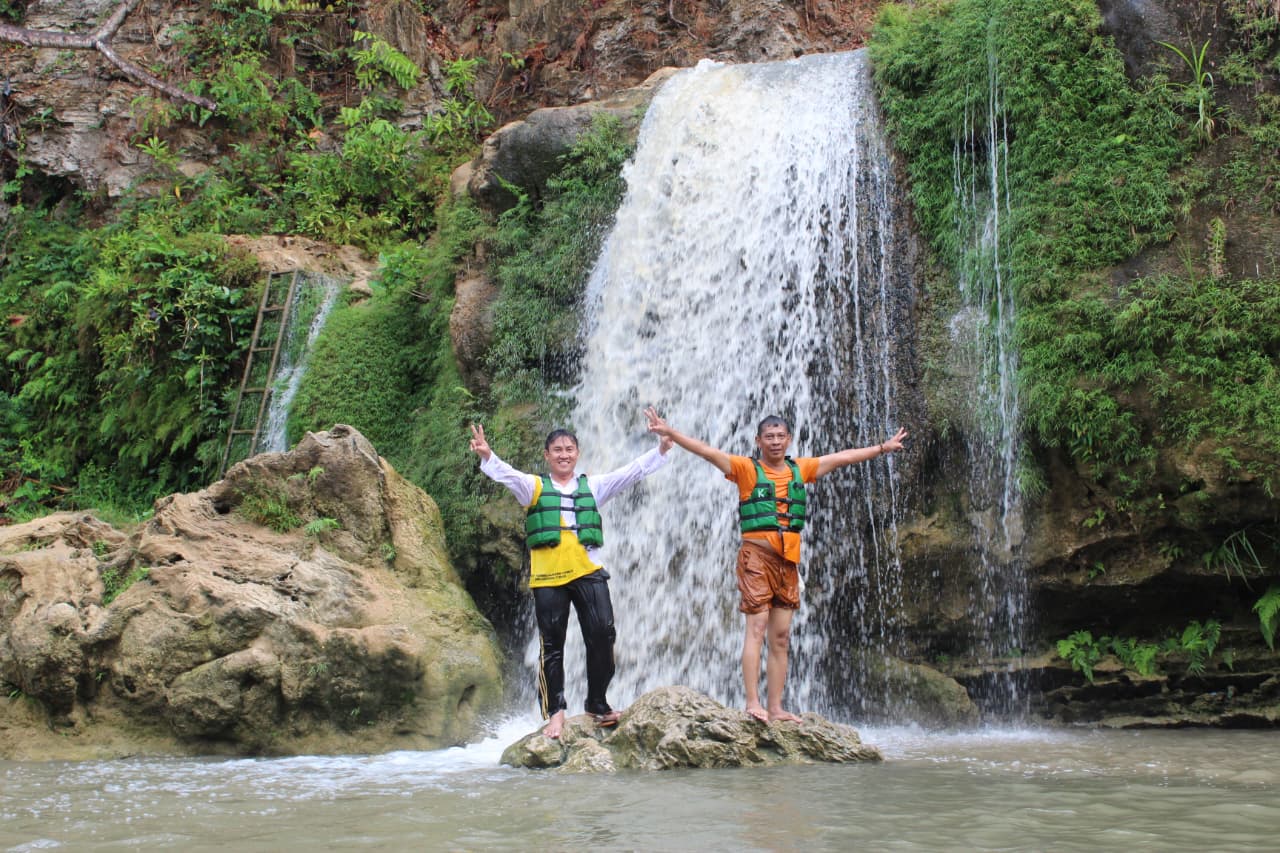 Tubing Sungai Oyo