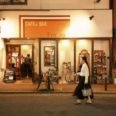 Private Osaka Hidden Gems Walking Tour- Local Japanese Guide