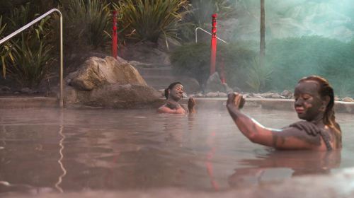 Rotorua Hells Gate Geothermal Mud Bath & Sulfuric Hot Spring Spa