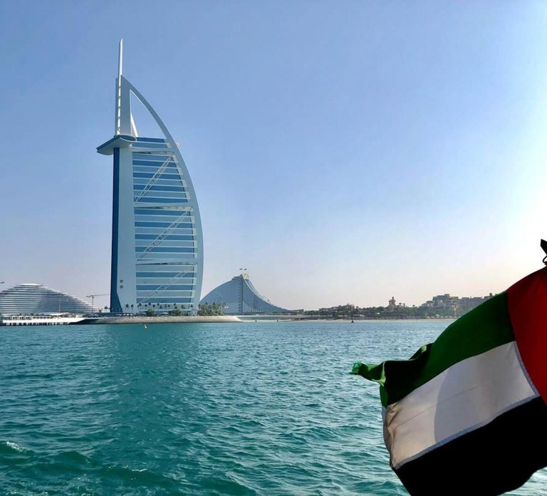 Dubai: Self-Drive Water Experience with Photos & Music