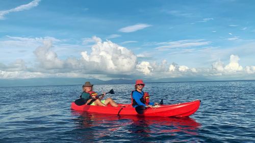 Liuqiu Island Kayaking 1-2.5 hours – Transparent Canoe & Snorkeling – Swimming with Sea Turtles