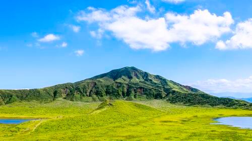 Kyushu Day Tour: Takachiho Gorge Boat Ride, Aso Volcano & Kusasenri (Optional Cruise & Lunch)