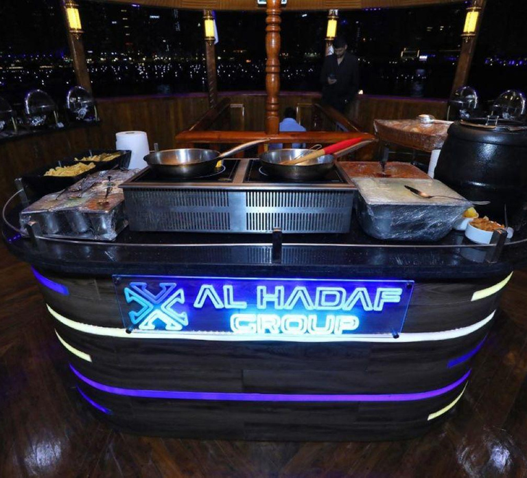 Dubai: Marina Dinner Cruise with Tanoura Dance Show