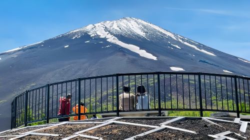 Mt Fuji Top 6 Spots Day Tour:Arakurayama Park,OshinoHakkai Day Tours