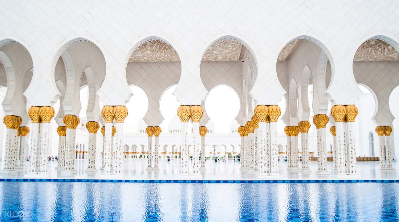 Abu Dhabi Sheikh Zayed Mosque Half Day Tour from Dubai