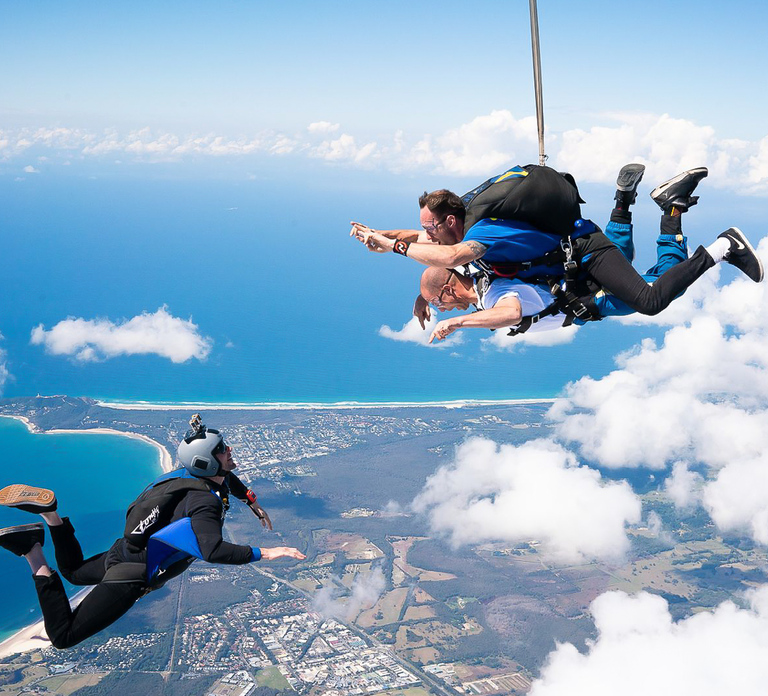 From Gold Coast: Tandem Skydive Experience over Byron Bay