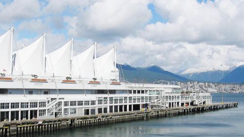 1-day tour in downtown Vancouver - Granville Island and Stanley Park – bilingual tour in Chinese and English