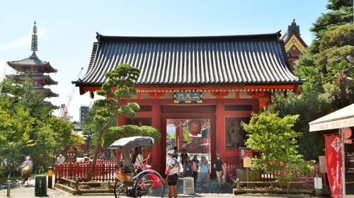 Tokyo: Asakusa Sightseeing Tour by Rickshaw Day Tours