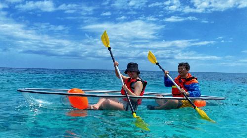 Liuqiu Island Kayaking 1-2.5 hours – Transparent Canoe & Snorkeling – Swimming with Sea Turtles