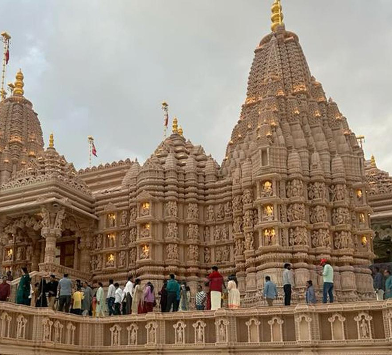 From Dubai: BAPS Hindu Temple Abu Dhabi Spiritual Experience