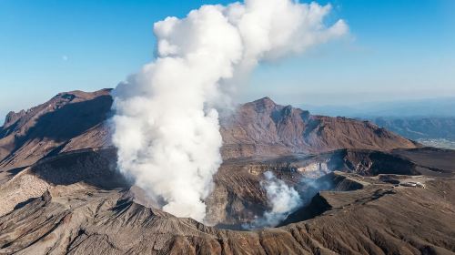 Japan Kyushu Hidden Gems – Aso Volcano with Free Shuttle, Kusasenri