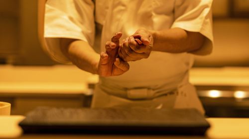 [Sushi Yamaken Shinjuku East Exit Branch] Top Pick Sushi Package Voucher - Choose One of Two Options