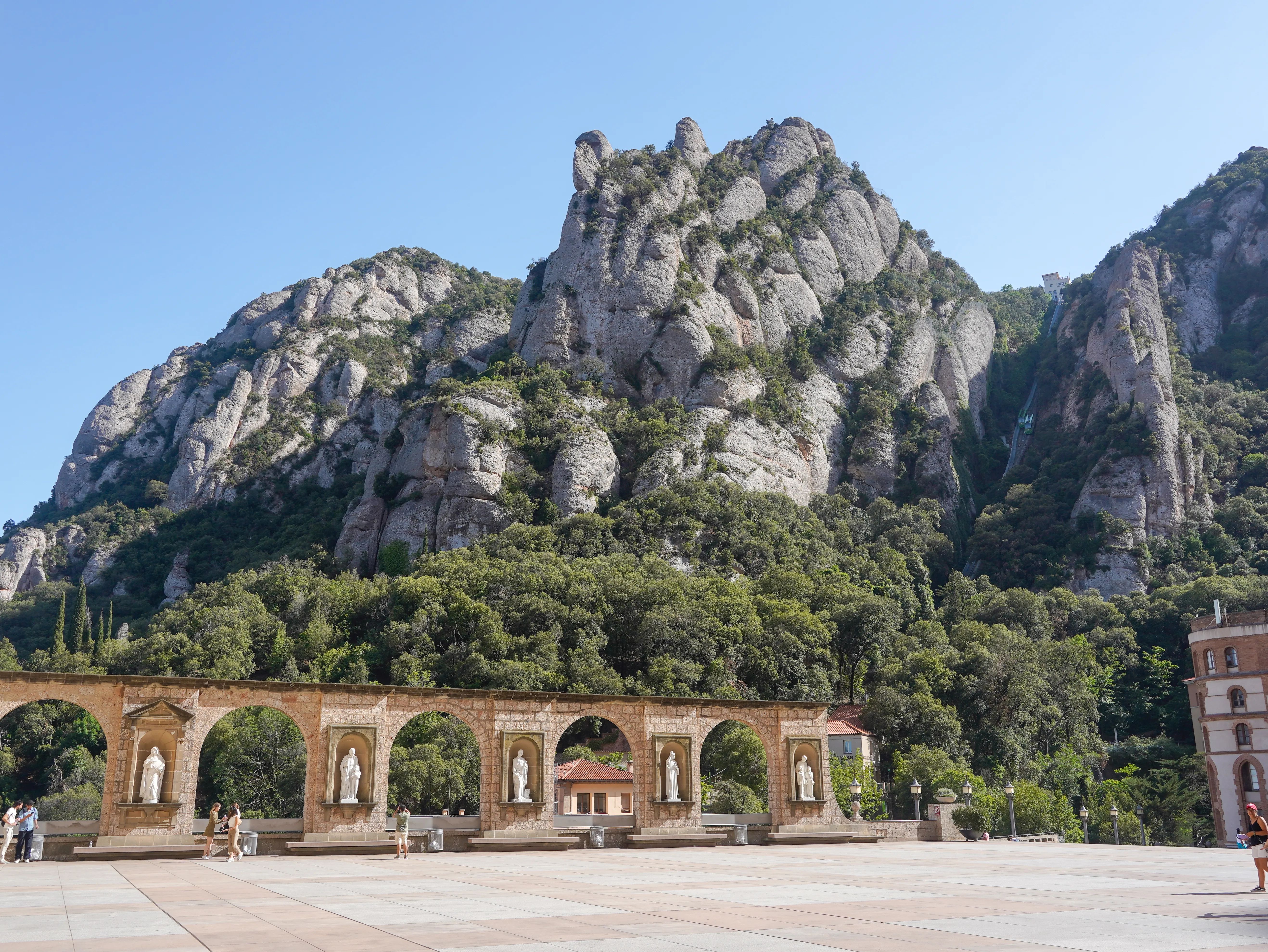 Montserrat Mountain Private Experience with lunch included
