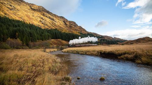 1-day tour to Jacobite steam train + Glenfinnan Viaduct + Mallaig + Loch Ness
