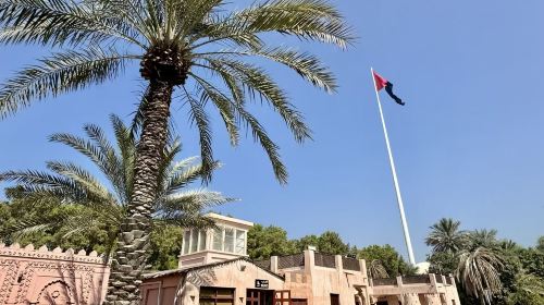Abu Dhabi day tour: Mosque + Heritage Village + Abu Dhabi Market - visit all must-see spots with one click