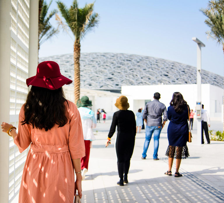 From Abu Dhabi: City Sightseeing and Sheikh Zayed Mosque