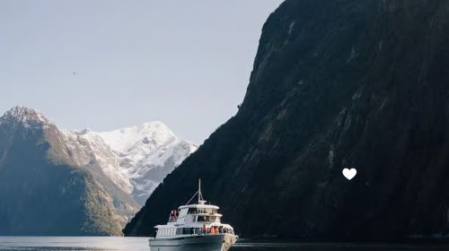 Milford Sound / Piopiotahi Day Tour in New Zealand – Realnz/Southern Discoveries/Optional Transfers