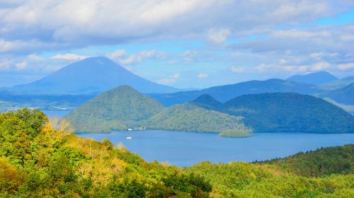 1-day tour to Usuzan Ropeway + Lake Tōya + Lake Shikotsu in Hokkaido, Japan
