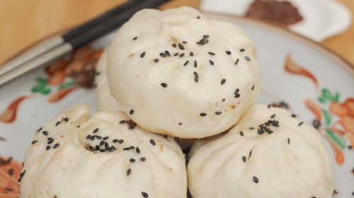 CookInn Traveler's Cooking Class Make Your Own Taiwanese Snacks with Japanese-Support Tablet