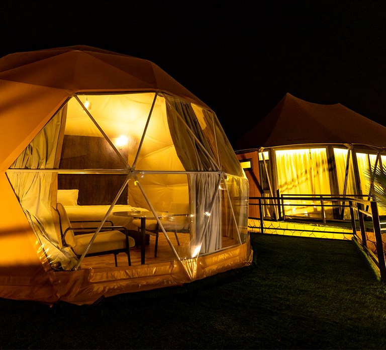 Abu Dhabi :Luxury Desert Overnight Stay & Sunrise Camel Ride