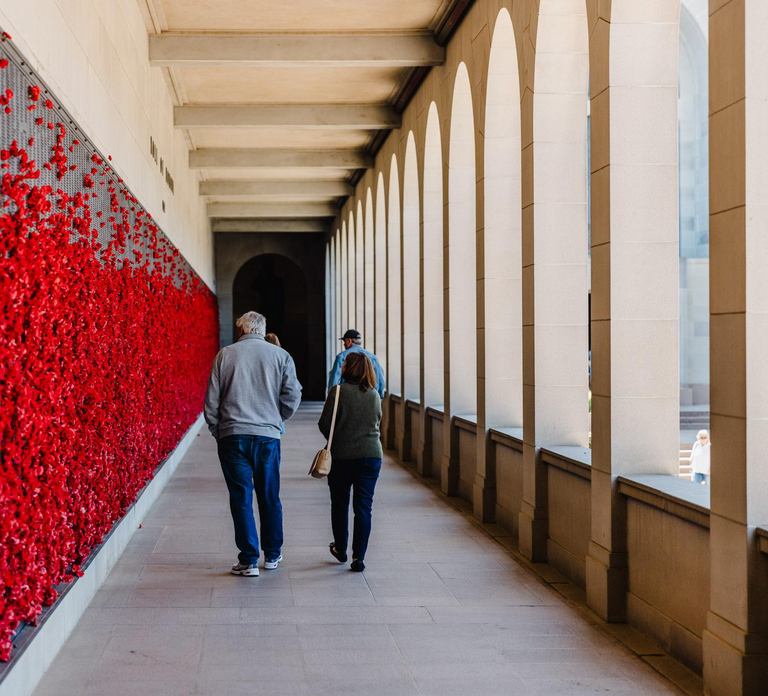 From Sydney: Full-Day Tour to Canberra