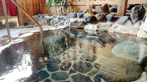 Tattoo-friendly open-air Onsen & drink Day Tours
