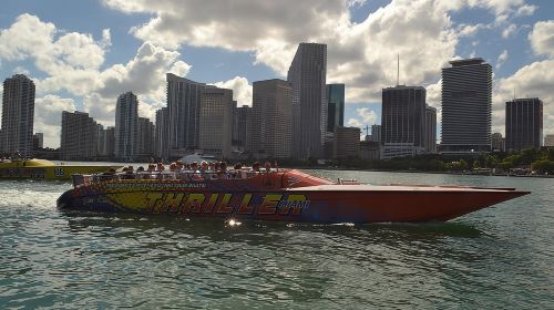 Speedboat Sightseeing Adventure of Miami