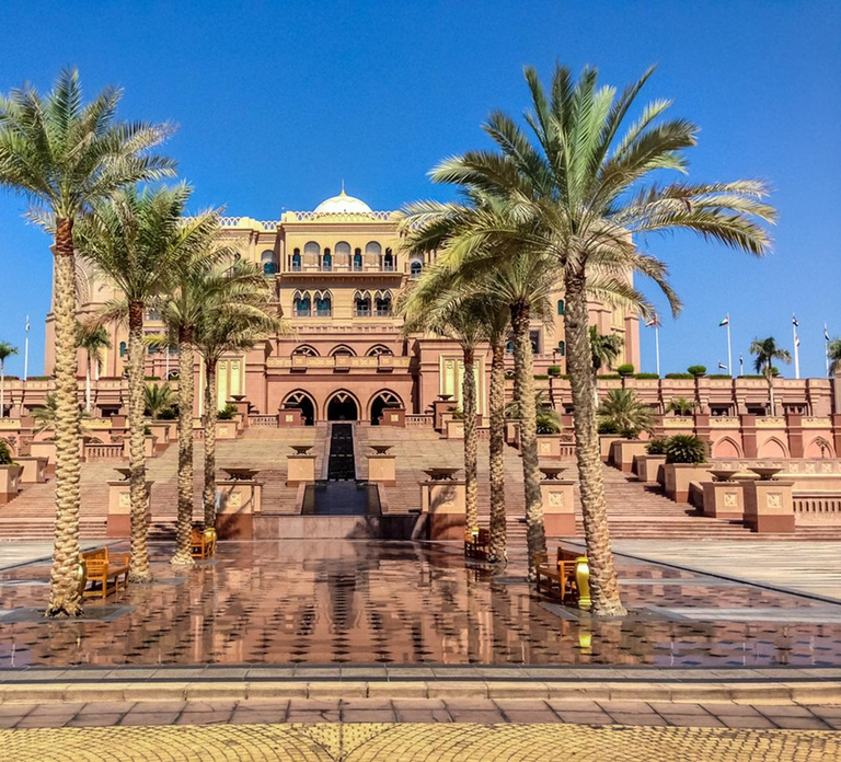 Abu Dhabi: Private Layover City Tour with Pickup & Drop-off