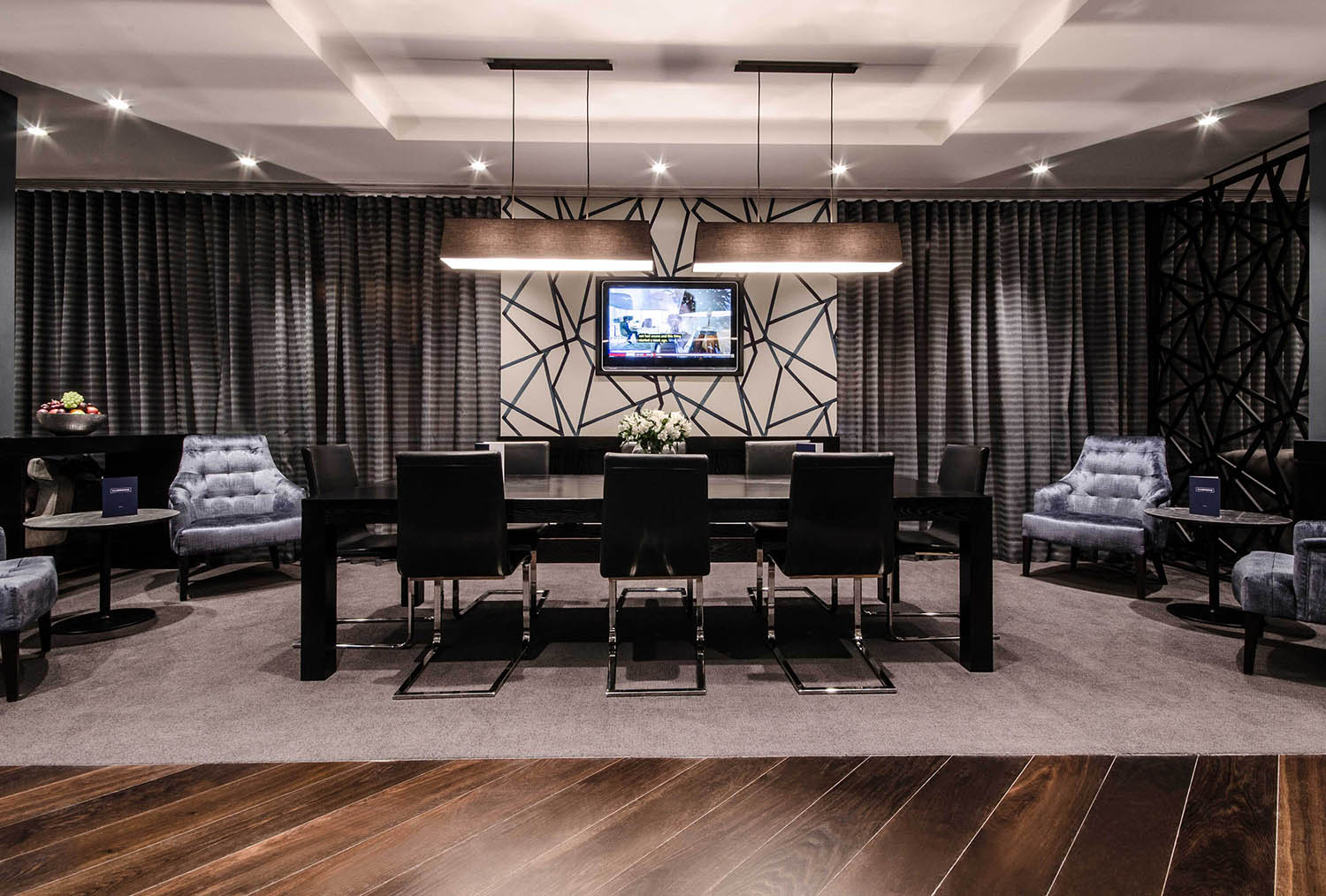 Clubrooms (Additional Charges Apply) Gatwick Airport