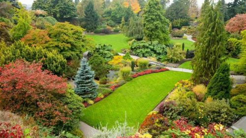Vancouver Canada Place + Vancouver Lookout + Queen Elizabeth Park Day Tours