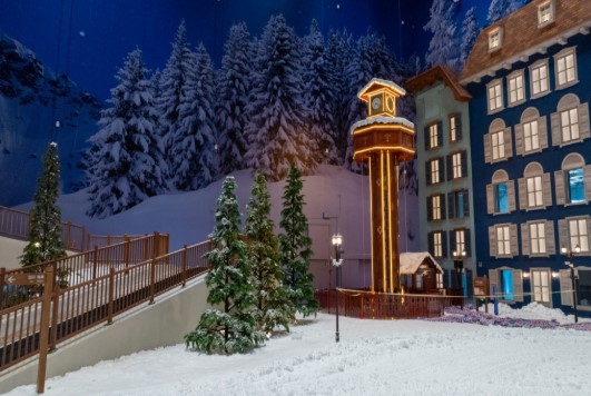 Shanghai L+SNOW Indoor Skiing Theme Resort