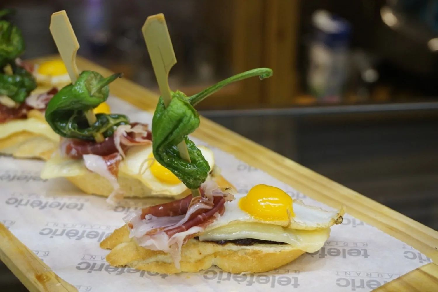 Private Barcelona Tapas Tour: Spanish Tapas like a Local