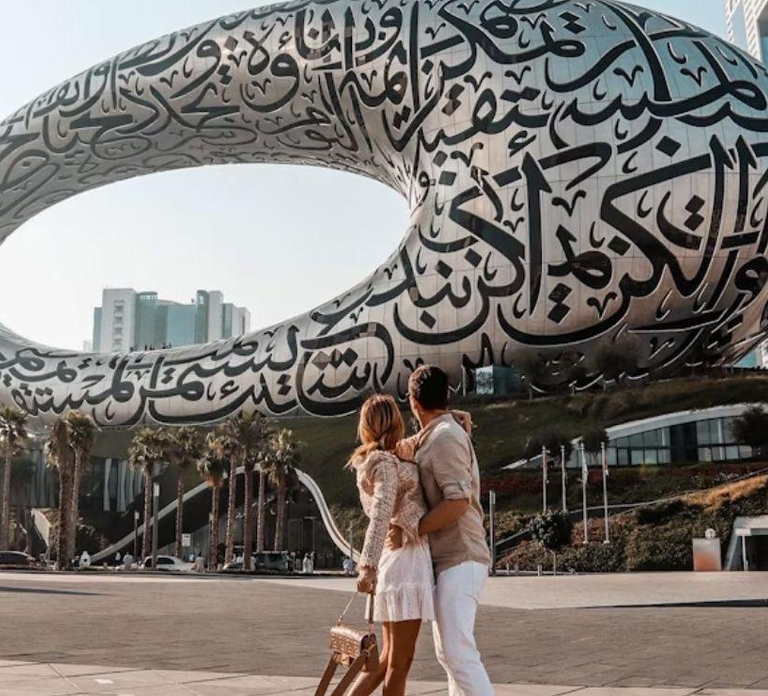 Dubai: Private Guided City Tour and Dubai Frame Entry Ticket